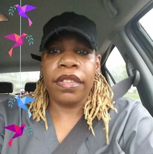 Meet your Posher, Leslie